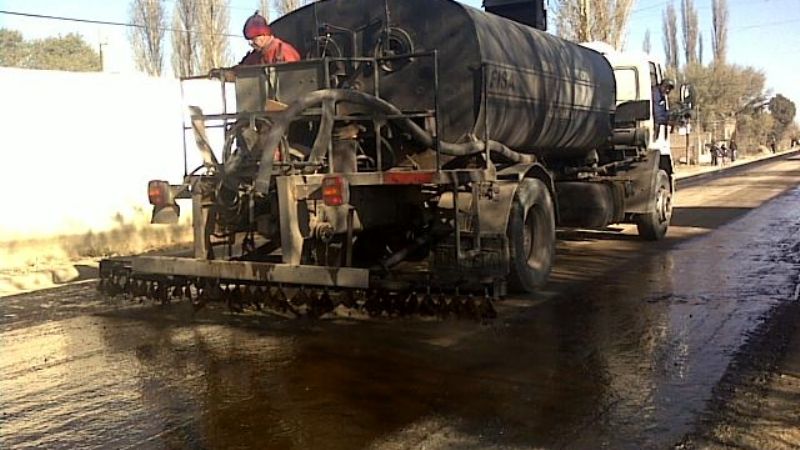 Comenzaron los trabajos para asfaltar la avenida de las Américas 