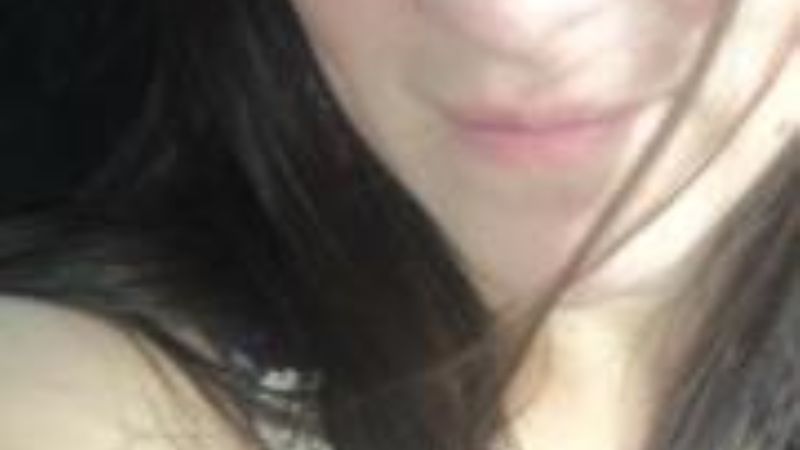 Director de Escuela golpea salvajemente a joven modelo