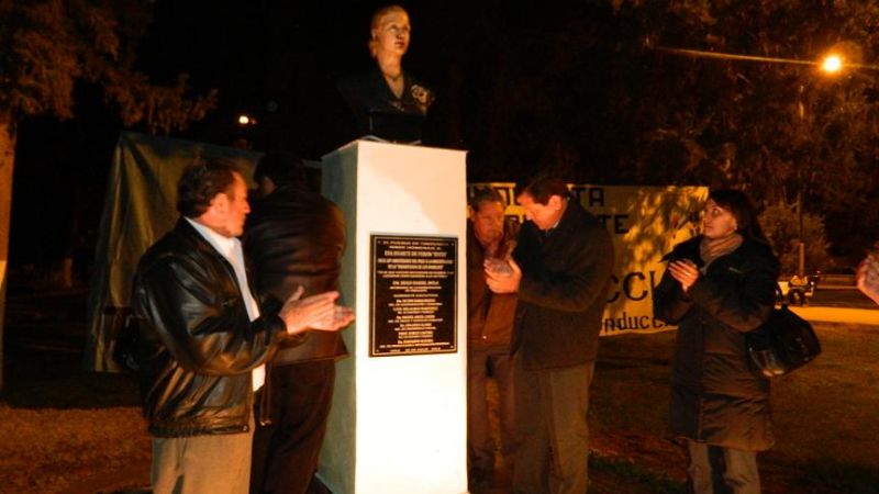 Quedó inaugurado el monumento a Evita en Tinogasta