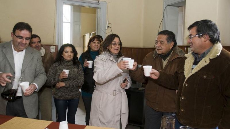 La Gobernadora saludó a los locutores de Radio Provincia