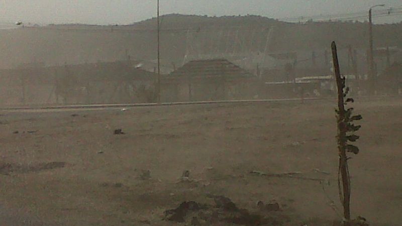 El viento y la tierra invadieron la ciudad