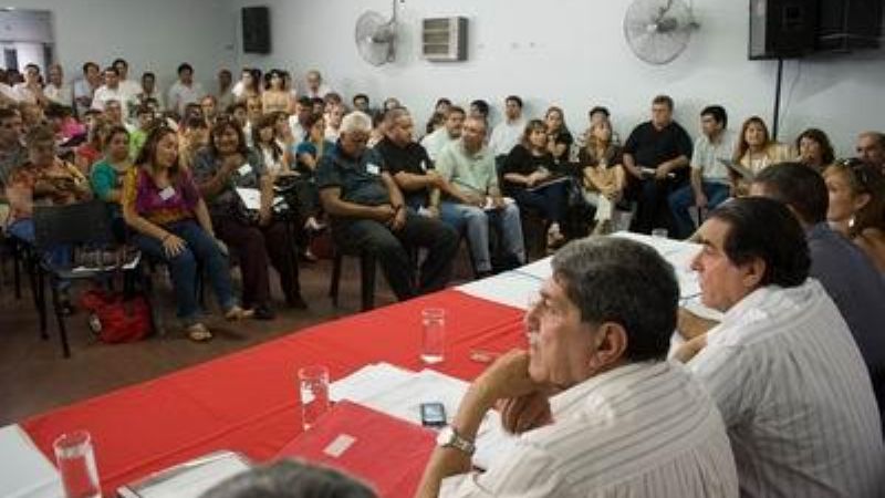 Todos contra todos en la UCR