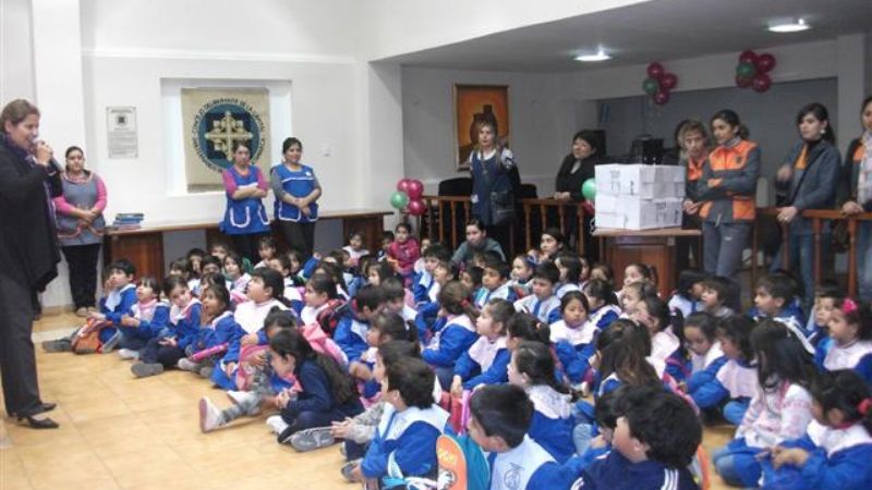 Lecturas en las escuelas Rivadavia y Piloto 
