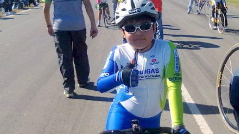 Ciclistas catamarqueños en el  Infanto Nacional de Las Breñas