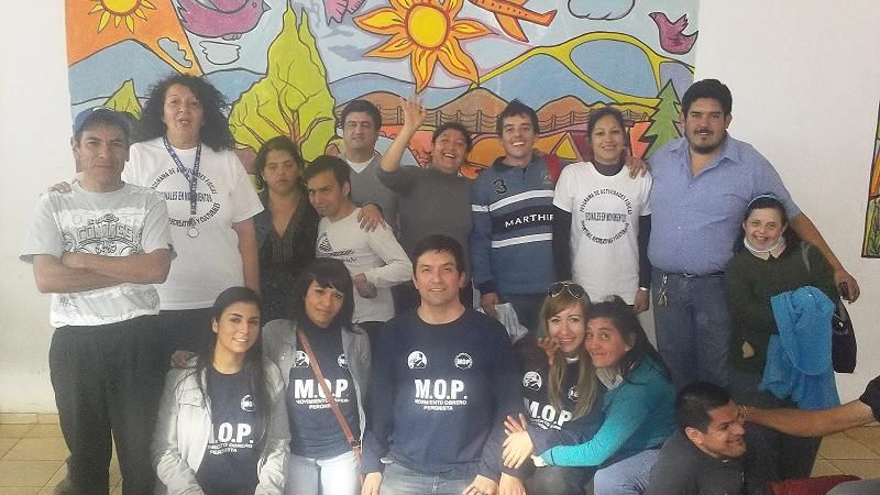 Jovenes del MOP visitaron el “Centro de Día”