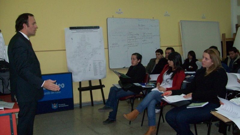 Continúan los cursos de capacitación para Capital Social