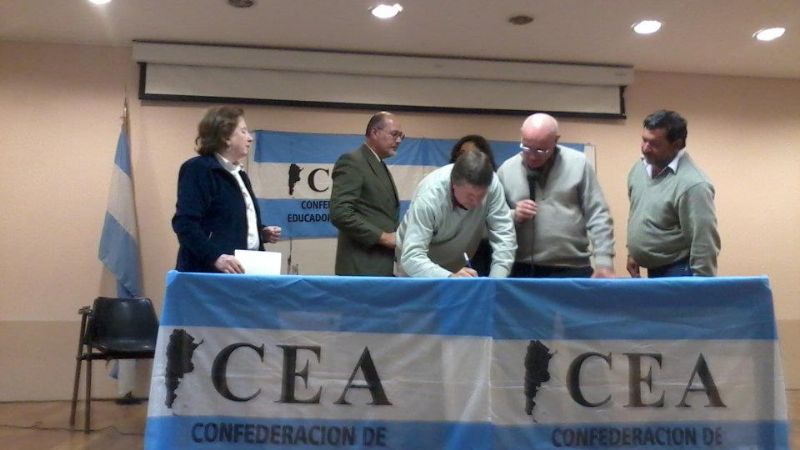 El ministerio de educación: ¿un estado paralelo?