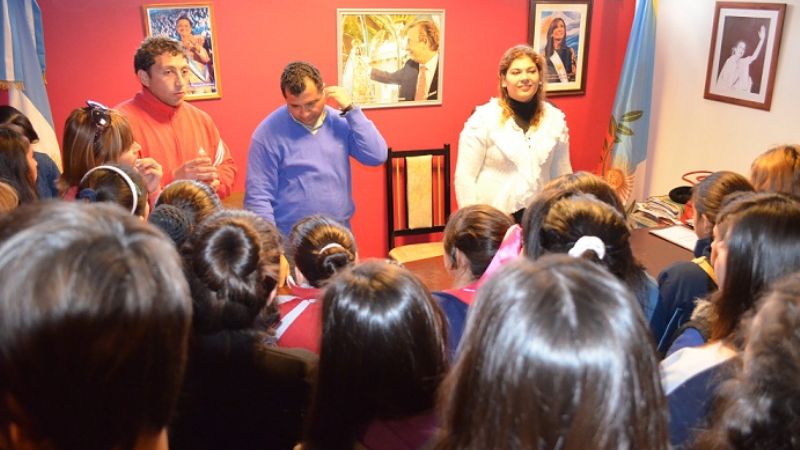 Natalia Soria recibió a los chicos de los Juegos Evita