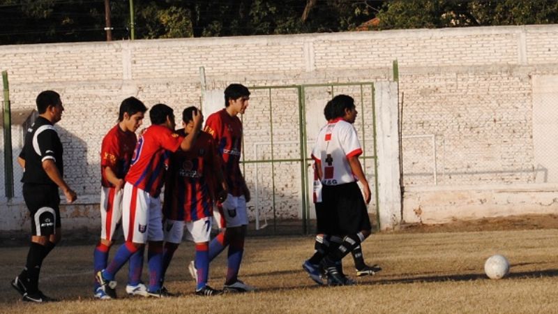 Goleadas del “Defe” y el “Santo” en la Capitalina