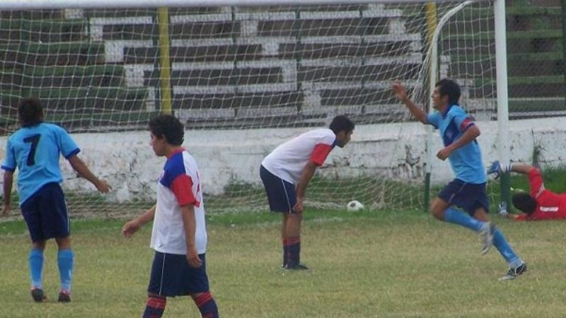 Salta y Vélez se sumaron a Ferro en la cima capitalina