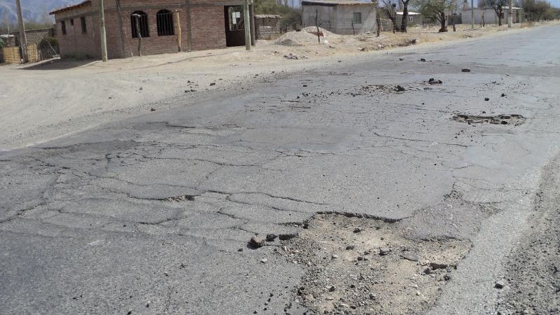 Ante la proximidad de la Fiesta de San Roque, piden el bacheo de la Ruta 40