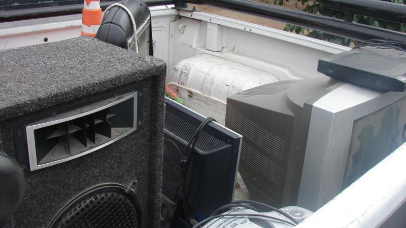 Detienen a dos sujetos y recuperan elementos robados