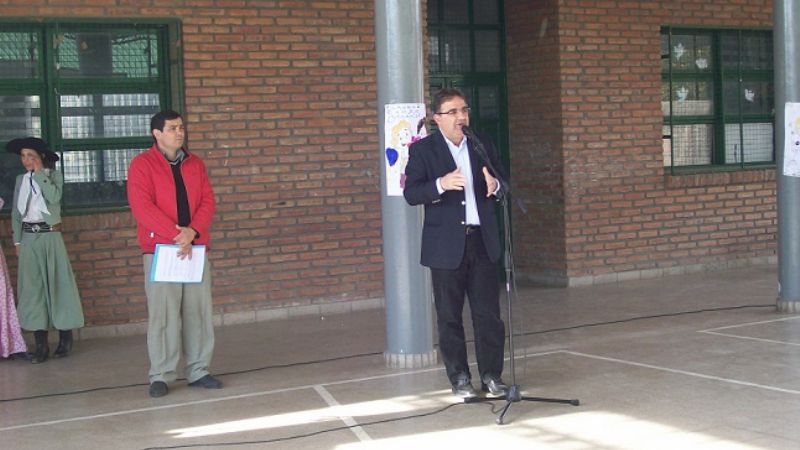 Lanzan talleres culturales y deportivos en las escuelas municipales 