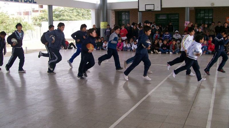 Lanzan talleres culturales y deportivos en las escuelas municipales 