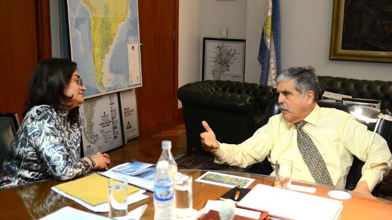 La Gobernadora se reunió con el ministro Julio De Vido