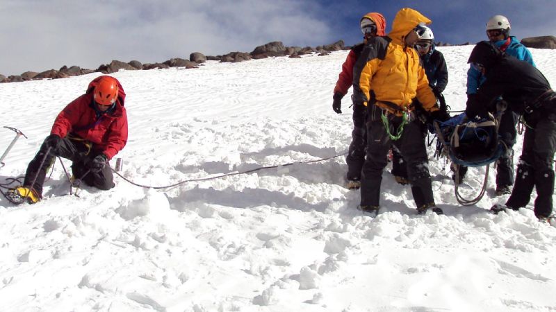 Primer taller de montaña invernal