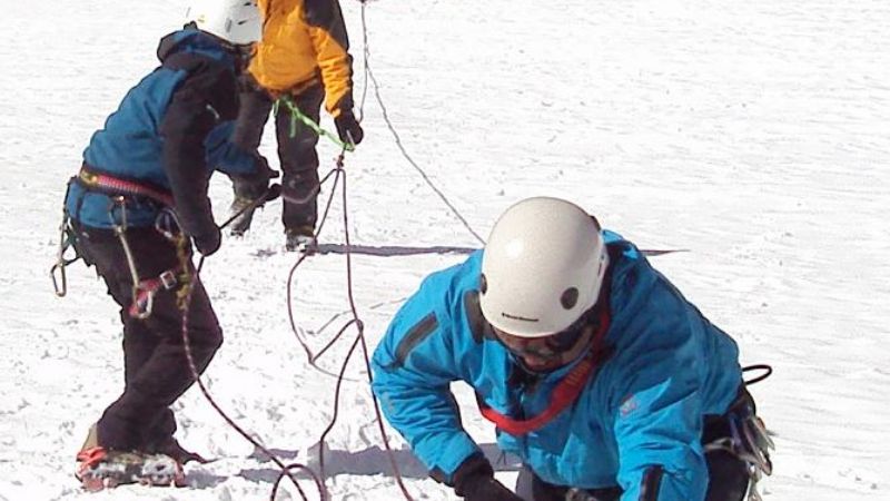 Primer taller de montaña invernal