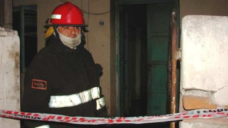 Un niño y una bebé hospitalizados tras incendio en su vivienda