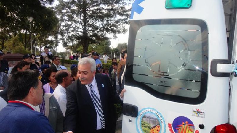 Intendente donó ambulancia a la provincia