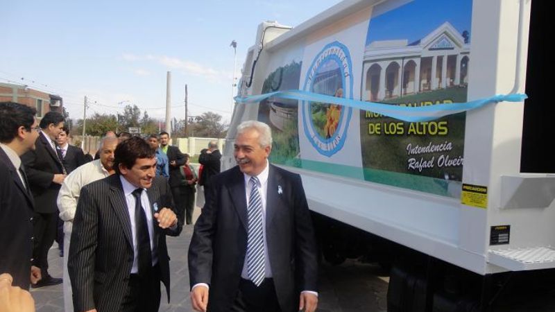 Intendente donó ambulancia a la provincia