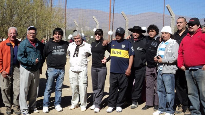 Muña hizo feliz a los niños de Famatanca
