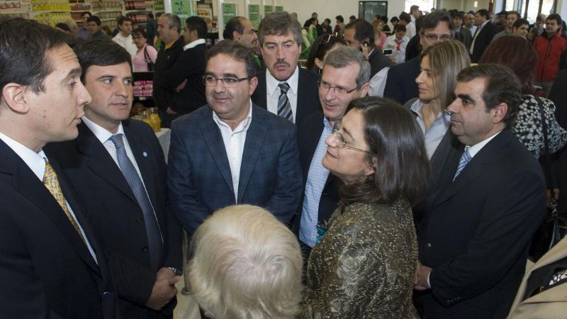 La Gobernadora acompañó apertura de una nueva fuente laboral