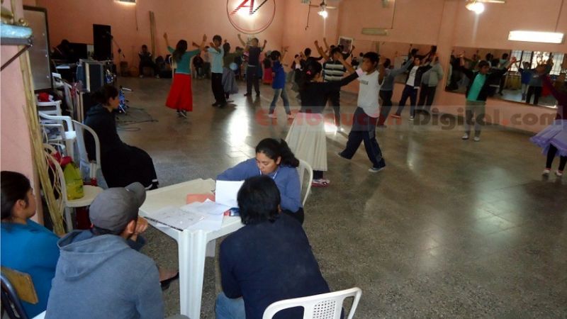 Delegación cultural fiambalense representa a Tinogasta 