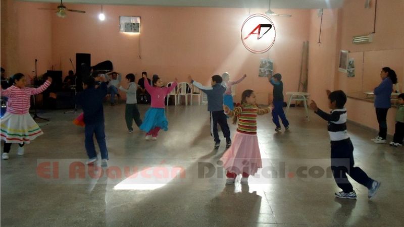 Delegación cultural fiambalense representa a Tinogasta 