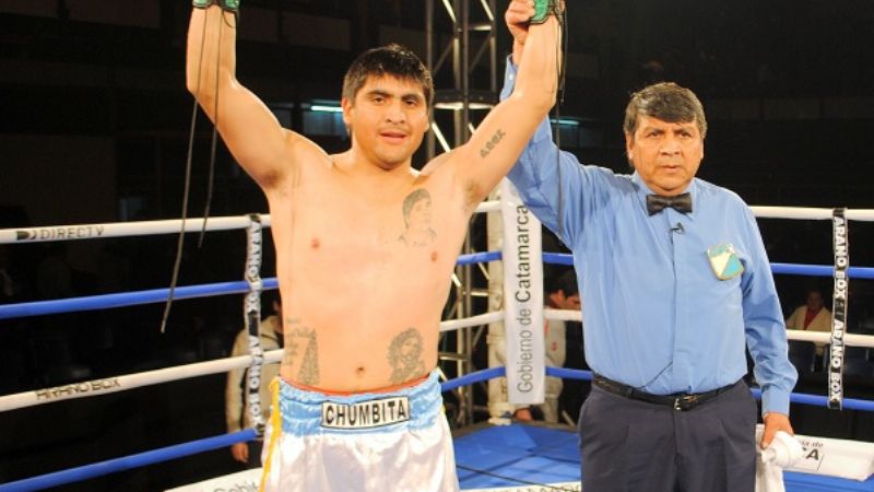 Carlos Chumbita por KOT ante el boliviano Mendoza