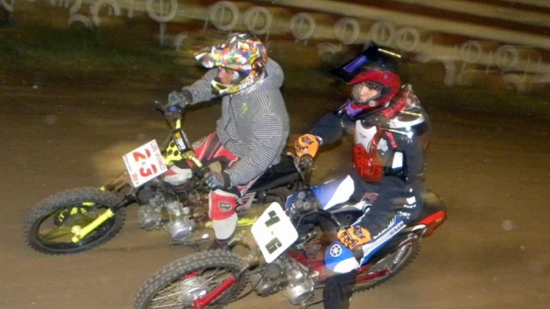 Valle Viejo brindó otra fiesta  con las motos en el “óvalo” 