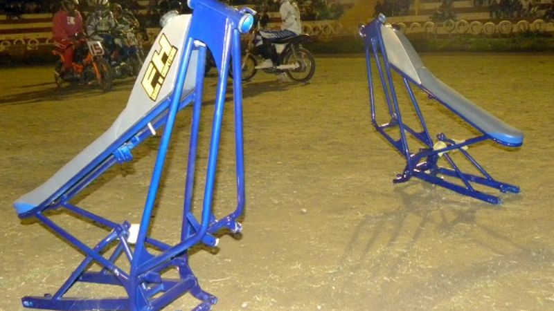 Valle Viejo brindó otra fiesta  con las motos en el “óvalo” 