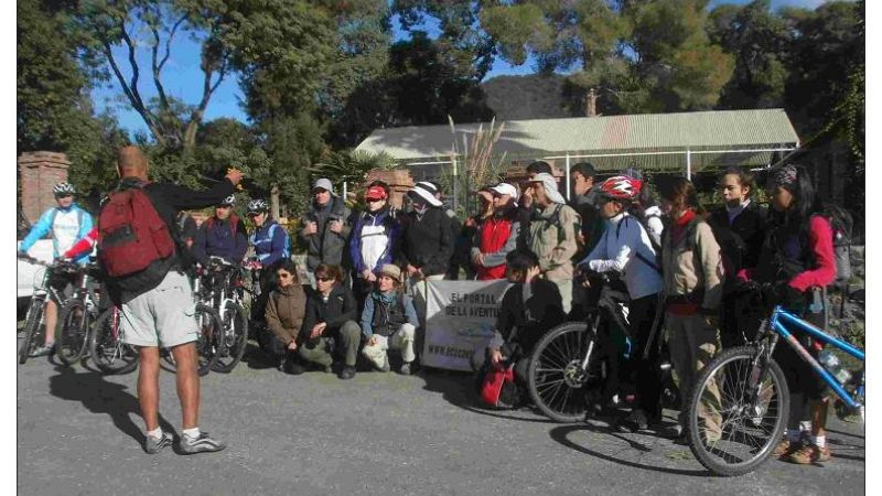 Leones del Ambato al EcoAconquija "Laguna del Tesoro"?