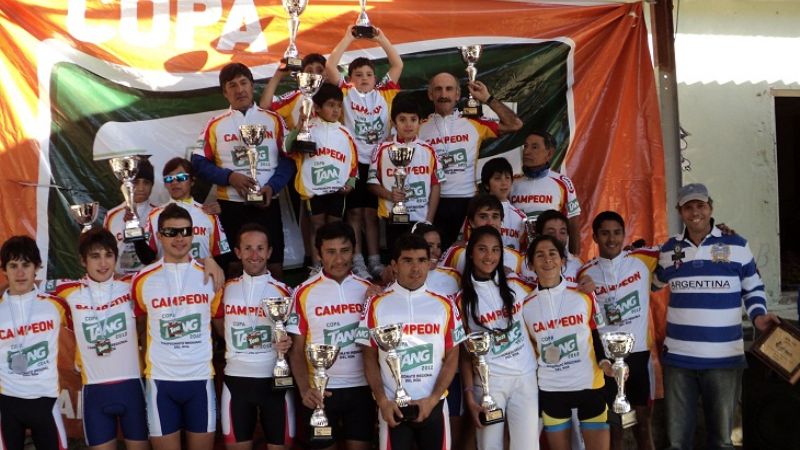 En la final de mountain-bike del NOA, santamarianos fueron protagonistas