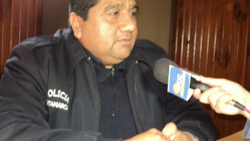 Banda integrada por un niño y una embarazada robo dólares, euros y un auto