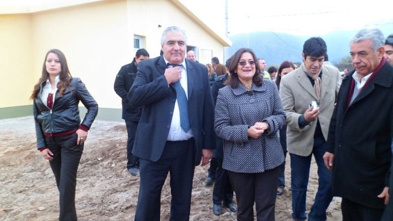 La gobernadora dejó inauguradas las 30 viviendas