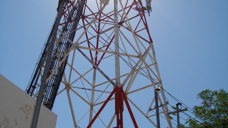 Prohiben instalación de antena de telefonía