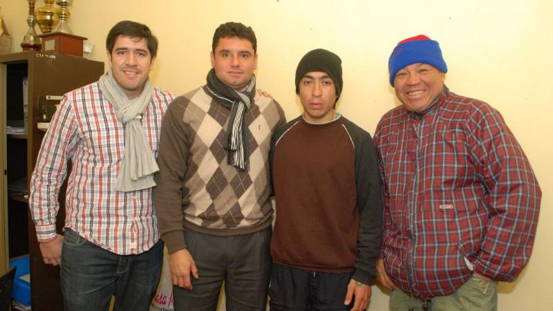 Deportes entregó beca para Bazán