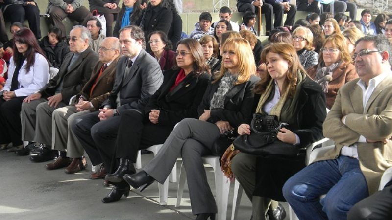 Emotivo acto en la Escuela del Centro de Rehabilitación 