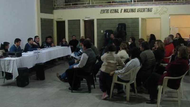 Autoridades de Seguridad se reunieron con vecinos