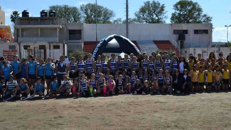 Se puso en marcha el Torneo Interclubes de Hockey