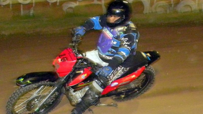 Edgardo Prevedello se sumó a  la fiesta “pistera” del Anfiteatro