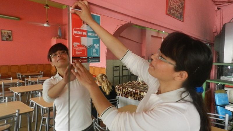 La Capital profundiza el control del uso de la sal en bares y restaurantes 