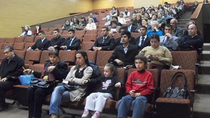 Importante convocatoria preparando el Año de la Fe en el Urbano Girardi