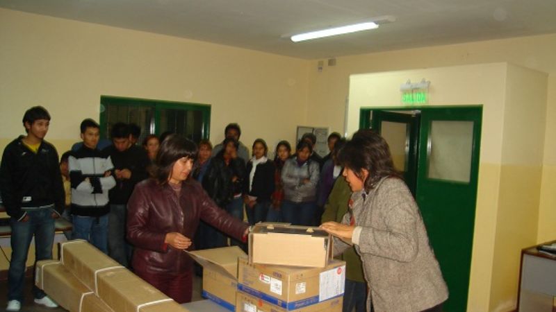 Ofrecimientos para fiscalizar la elección