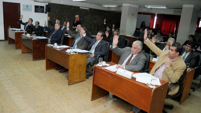 Senadores aprobaron proyectos que benefician al interior