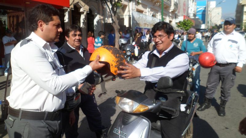 Tránsito cambió casco viejo por uno nuevo