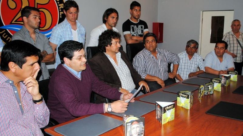 Chanquía “ya toca” con  banda propia en Policial