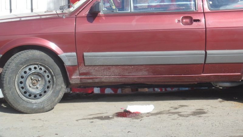 Tras una pelea, un sujeto terminó con una importante herida en su cabeza