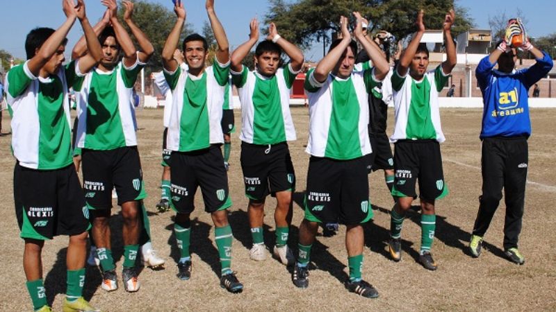 San Martín ganó y tiene  medio título en el bolsillo