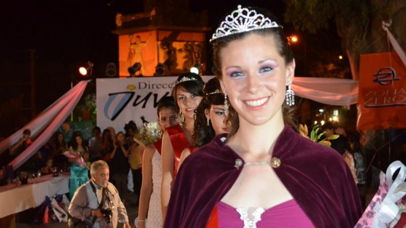 Lucía Zelensky es la soberana de los estudiantes en Valle Viejo